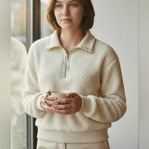 NWT Sonoma Women's Cream Fleece Jacket.Size XS
